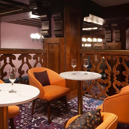 Hotel Royer Urbana Champaign, Tapestry Collection By Hilton