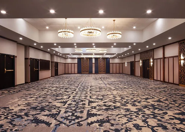 Royer Urbana Champaign, Tapestry Collection By Hilton Hotel Champaign