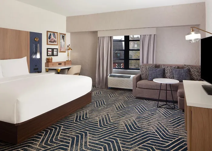 Royer Urbana Champaign, Tapestry Collection By Hilton