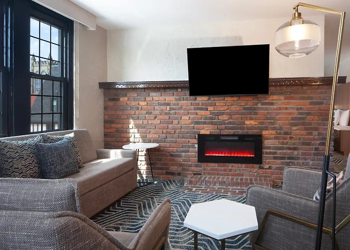 Royer Urbana Champaign, Tapestry Collection By Hilton 4*