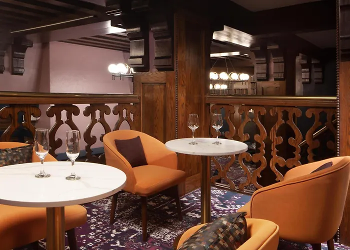 Hotel Royer Urbana Champaign, Tapestry Collection By Hilton