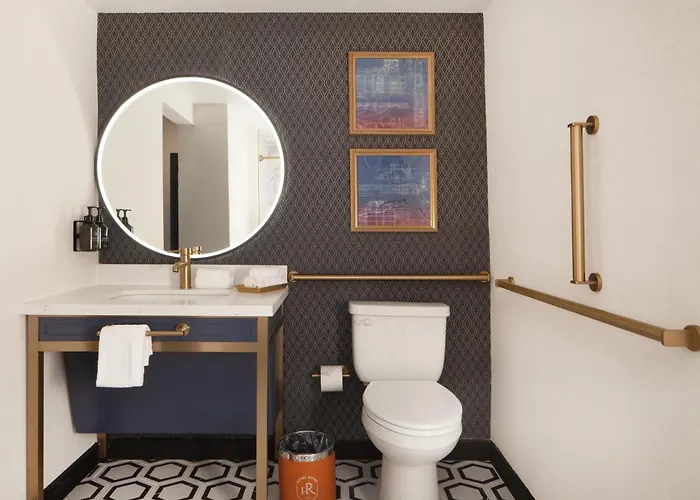 Royer Urbana Champaign, Tapestry Collection By Hilton 4* Champaign